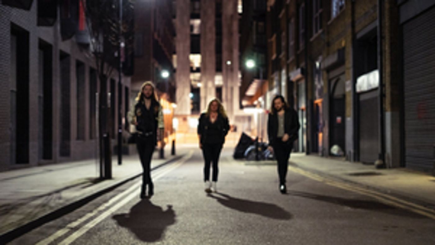 JW PARIS Releases New Video for 'Sober'  Image