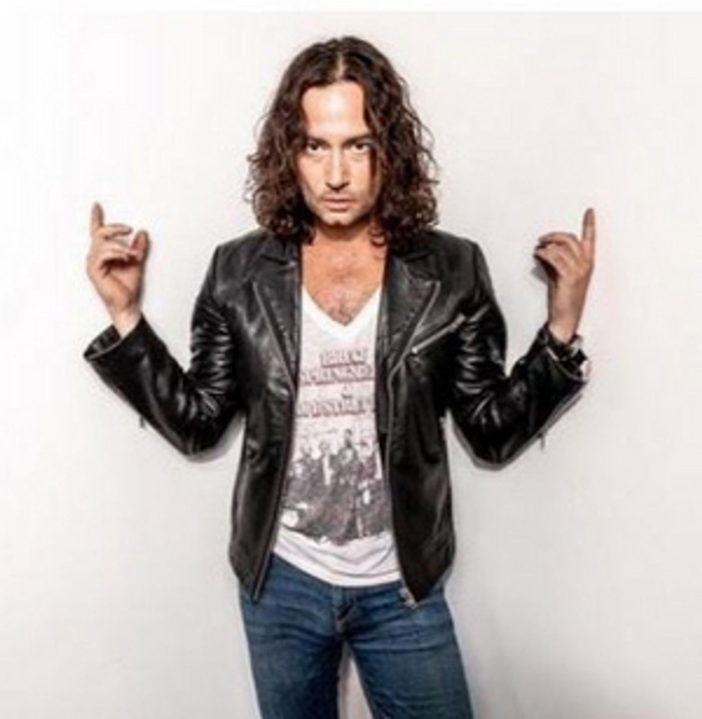 Constantine Maroulis to Return to the Shore for Performances in June  Image