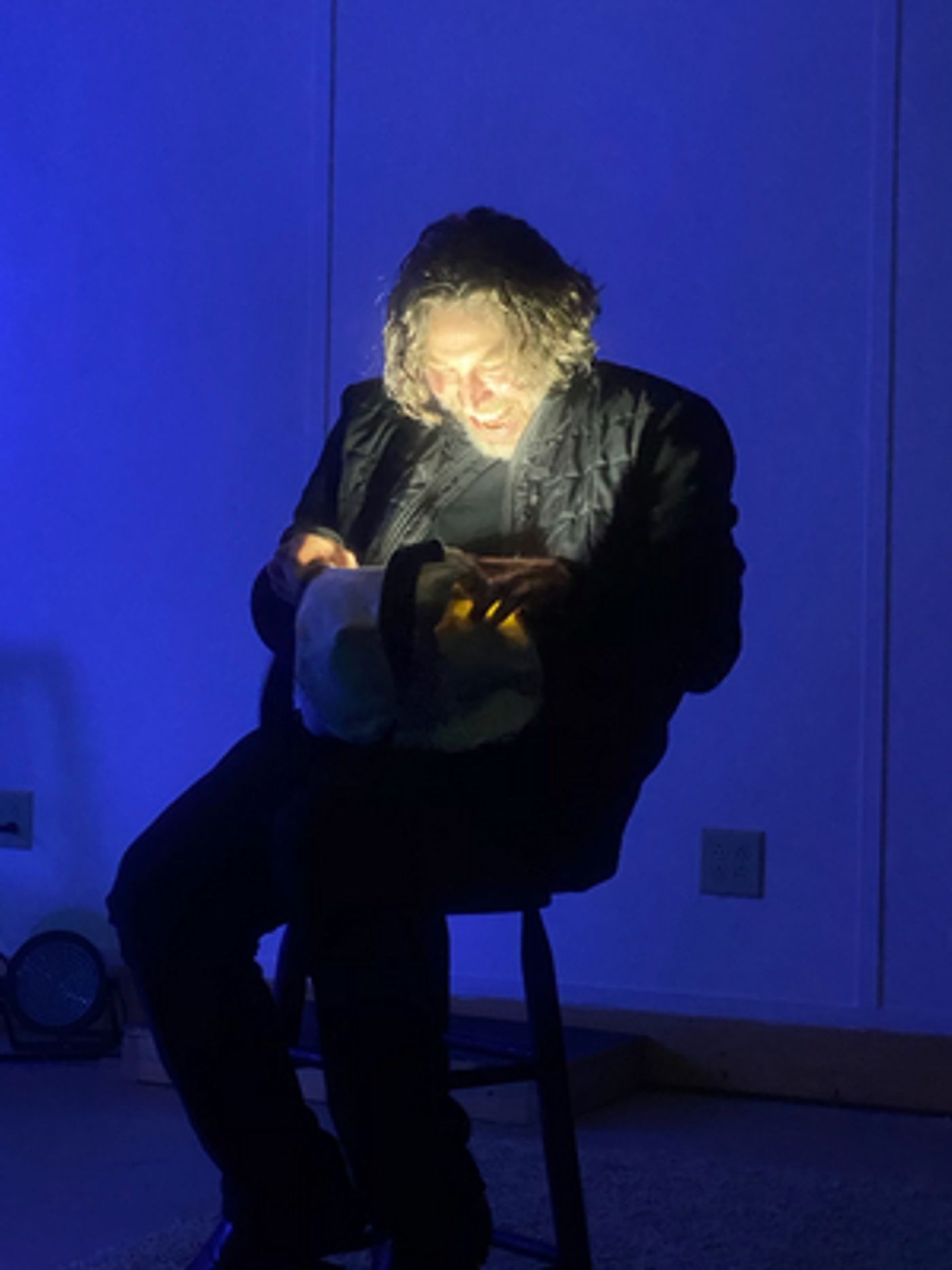 Interview: David Robert Weber, Tim Blewitt of AN ACTOR'S CAROL: ONE CLOWN'S DICKENSIAN MARATHON TOWARDS REDEMPTION  Image