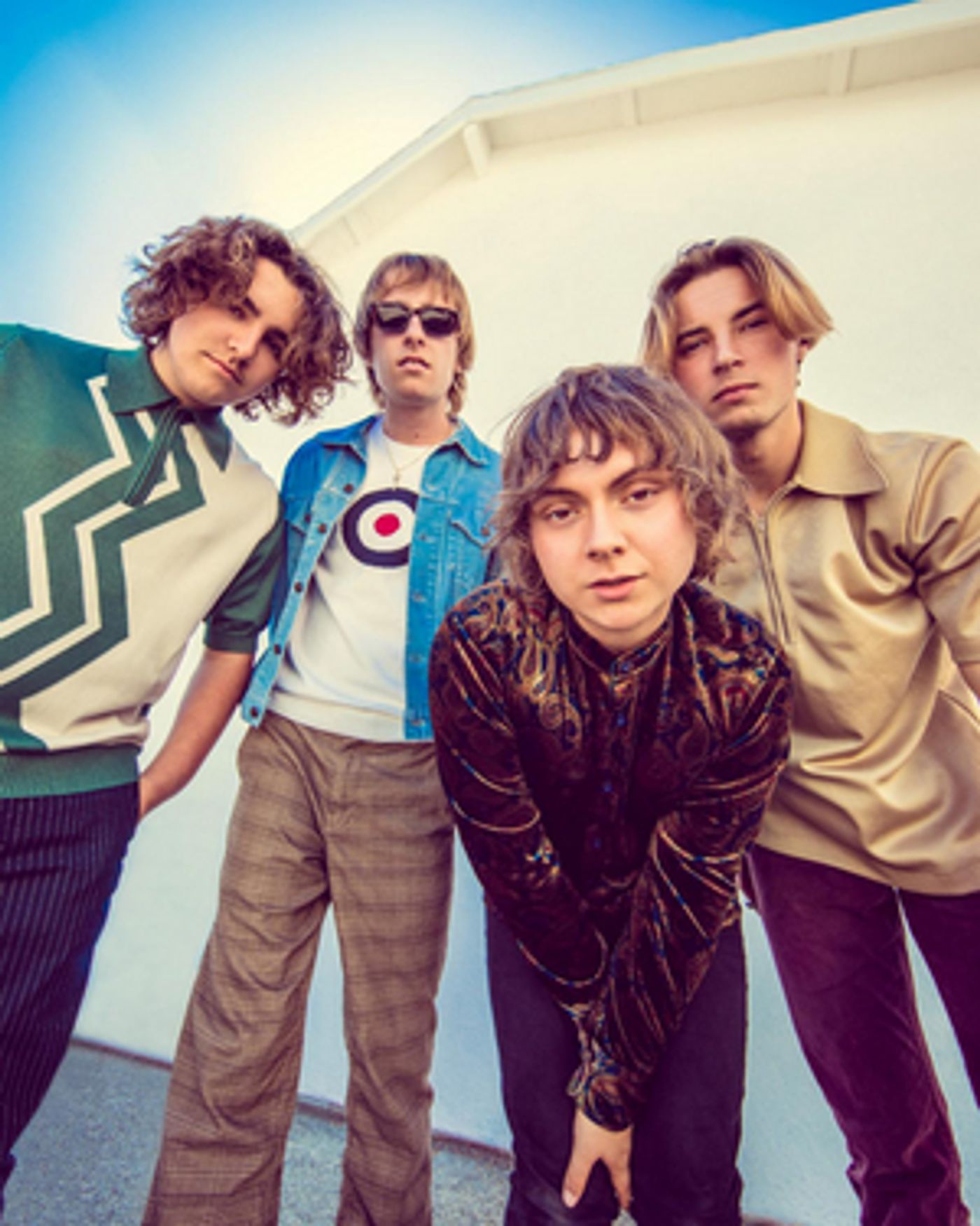 Velvet Starlings Announce Debut Album 'Technicolor Shakedown' Velvet Starlings Announce Debut Album 'Technicolor Shakedown' Image