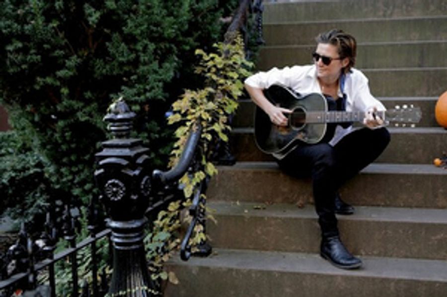 Annie Keating's New LP 'Bristol County Tides' Out Now Image
