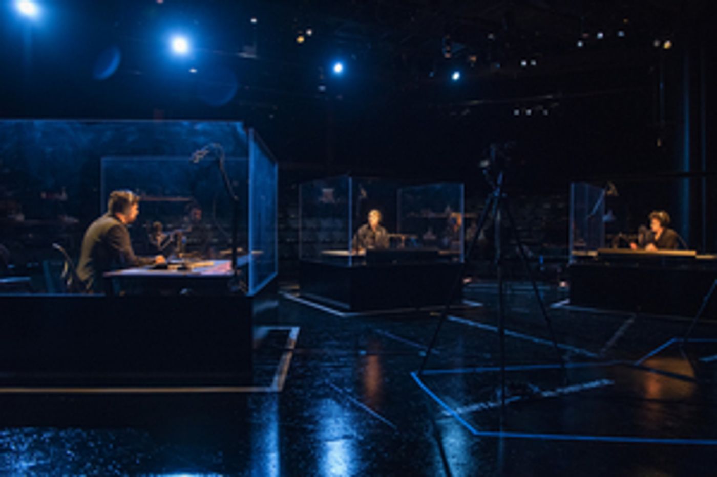 Review: TITANIC (SCENES FROM THE BRITISH WRECK COMMISSIONER'S INQUIRY, 1912) at Court Theatre  Image