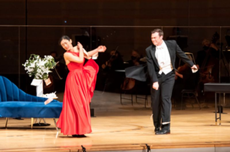 Review: PACIFIC SYMPHONY LA TRAVIATA at Home Computer Screens Image