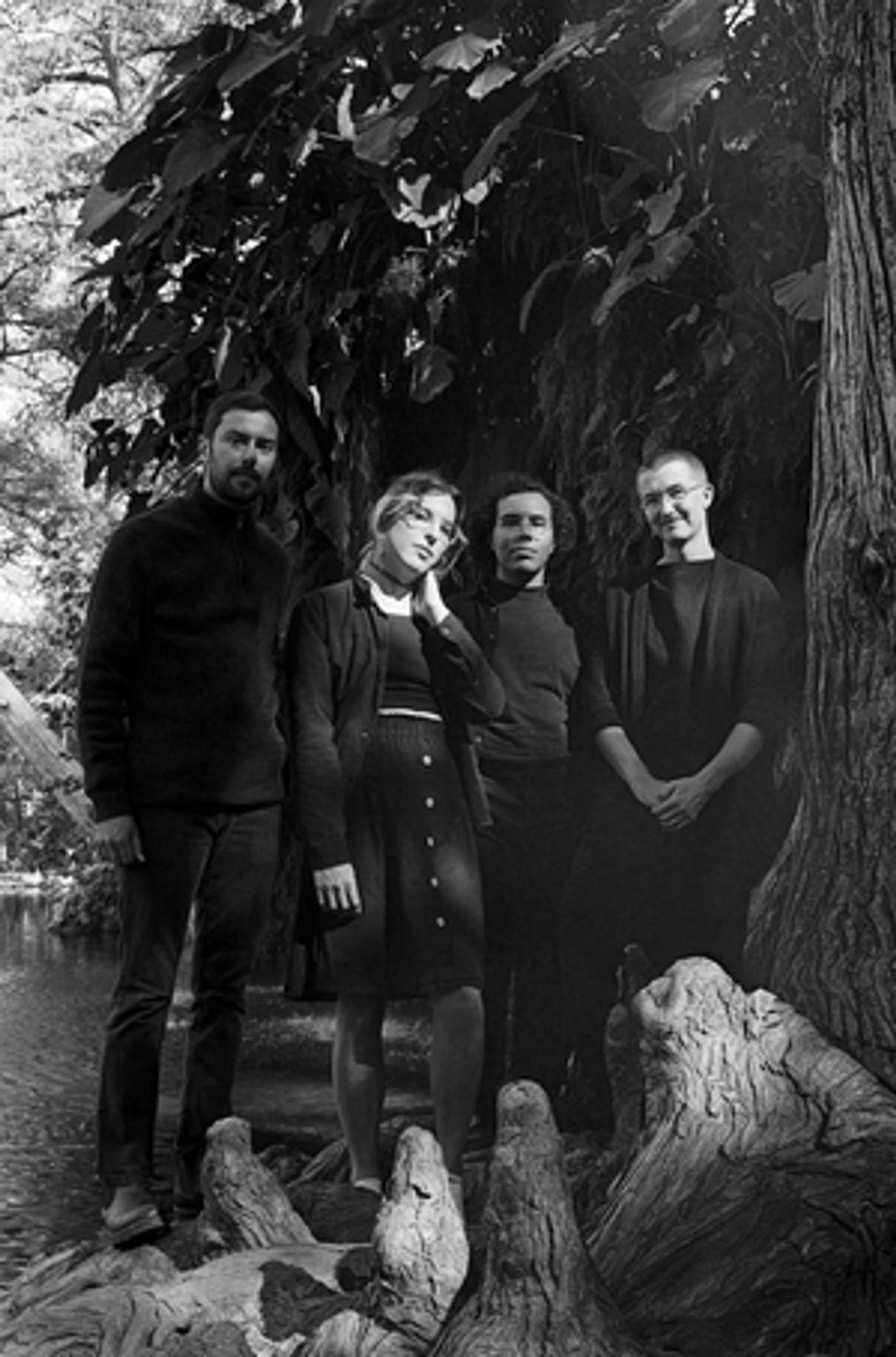 Alexalone Shares 'Eavesdropper' Video Alexalone Shares 'Eavesdropper' Video Image