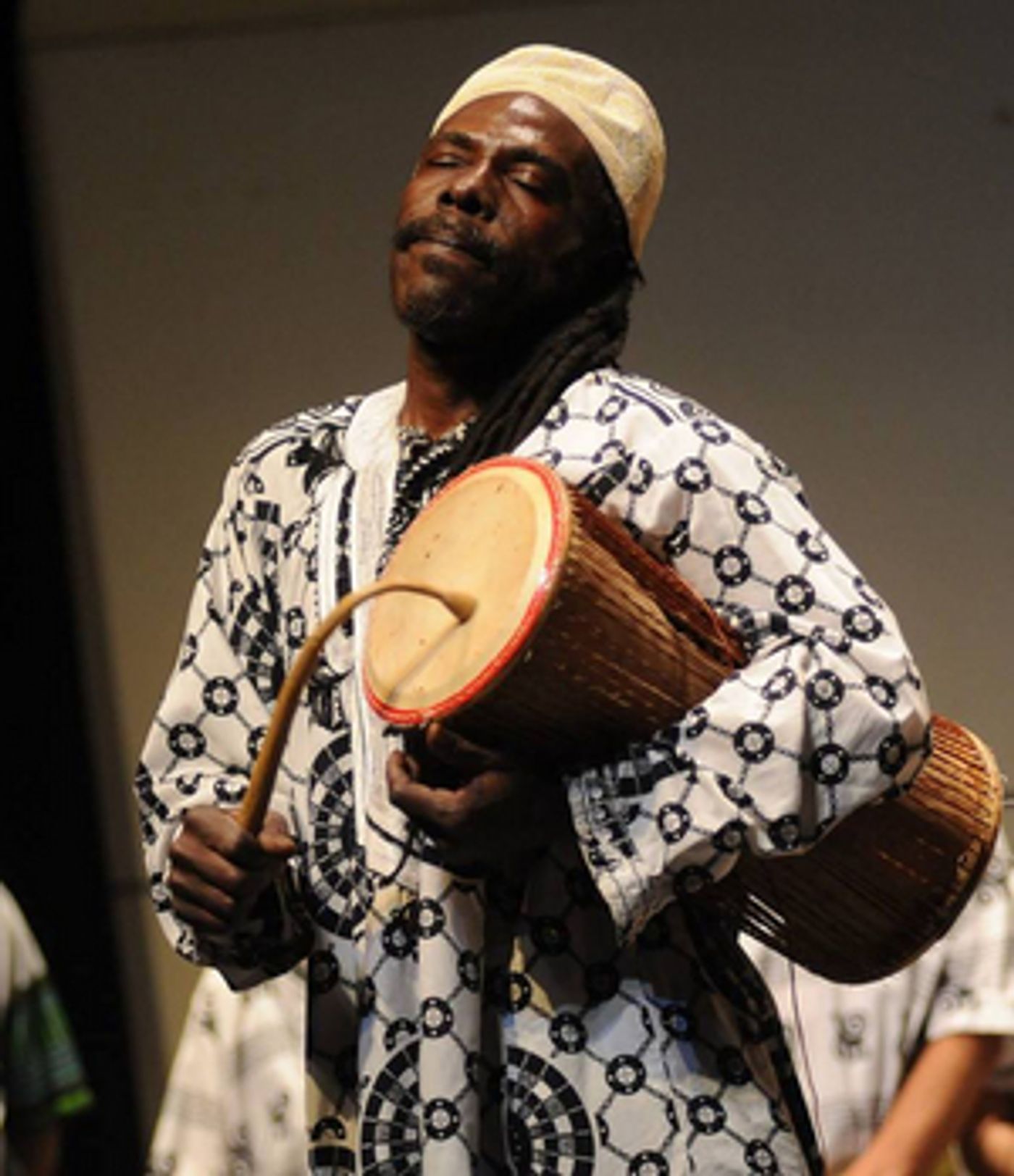 Franklin Stage Company to Open Performance Season With Concert Featuring Kwaku Kwaakye Obeng & Gino Sitson Franklin Stage Company to Open Performance Season With Concert Featuring Kwaku Kwaakye Obeng & Gino Sitson Image