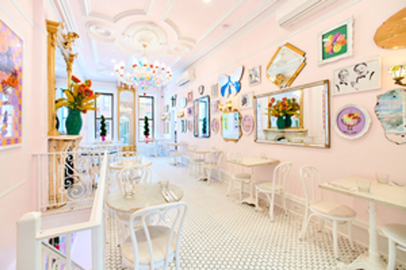 SERENDIPITY3 The Iconic NYC Restaurant Set to Reopen 7/9  Image