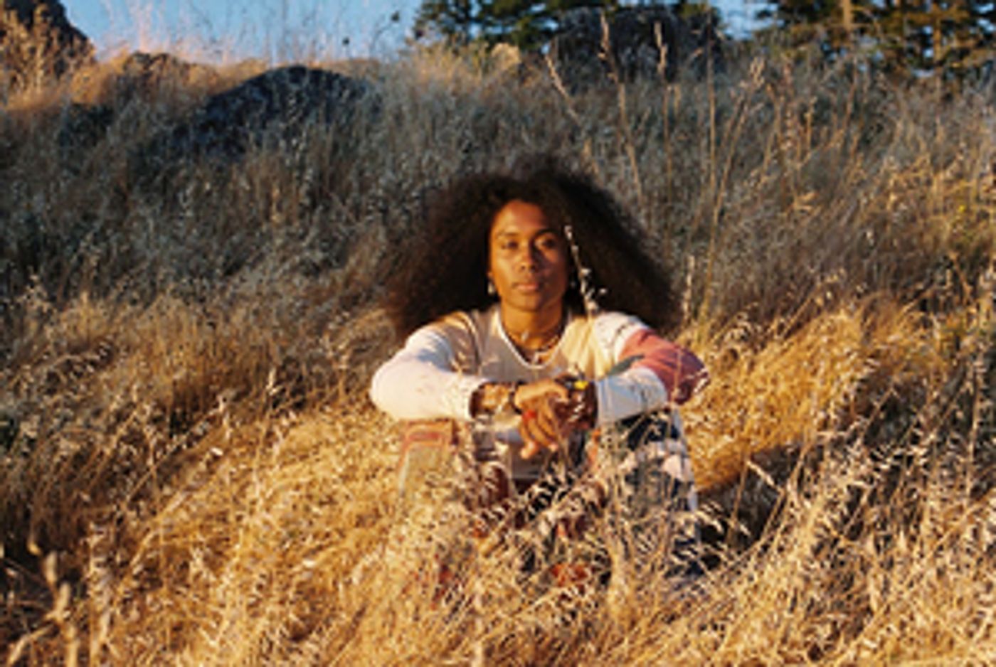 JELANI ARYEH Shares Video For Recent Single 'Overexposed'  Image