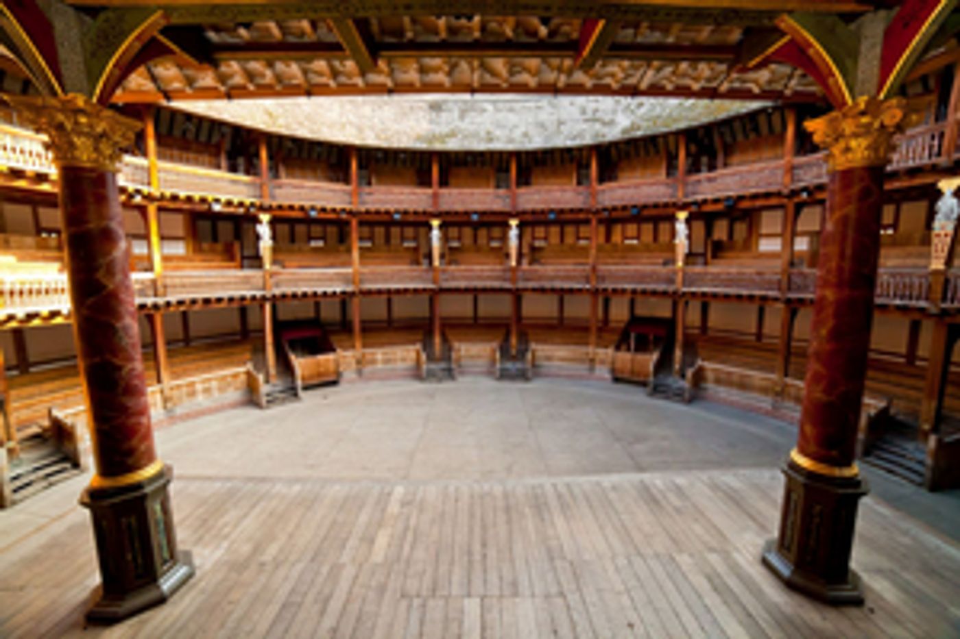 Shakespeare's Globe Announces Return of Standing Tickets  Image