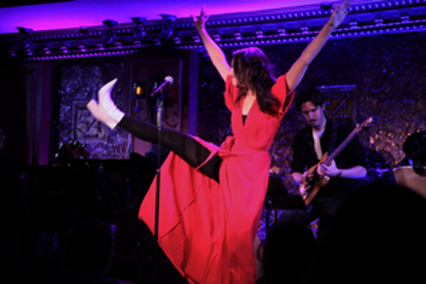 Review: Natalie Walker Celebrates Life, Artistic Expression, and Originality in MAD SCENES At 54 Below  Image