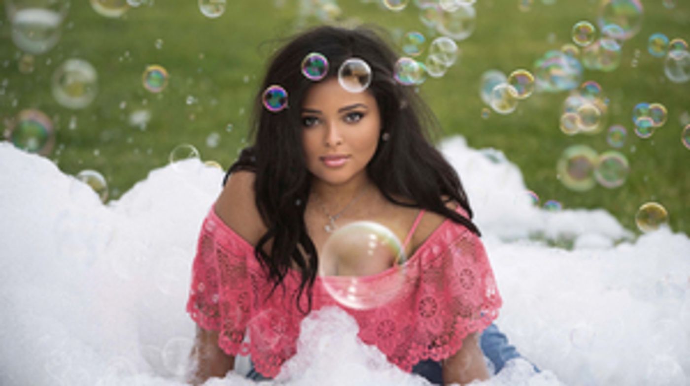 Brynn Williams To Make Solo Debut at Feinstein's/54 Below With CONFESSIONS OF A BUBBLY BROADWAY BABY  Image