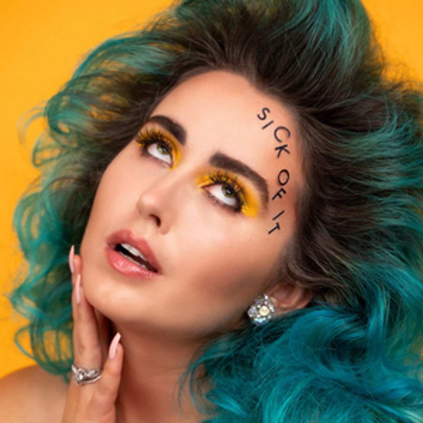 Fiona Grey Begins New Era With MNDR-Produced Single 'Sick Of It'  Image