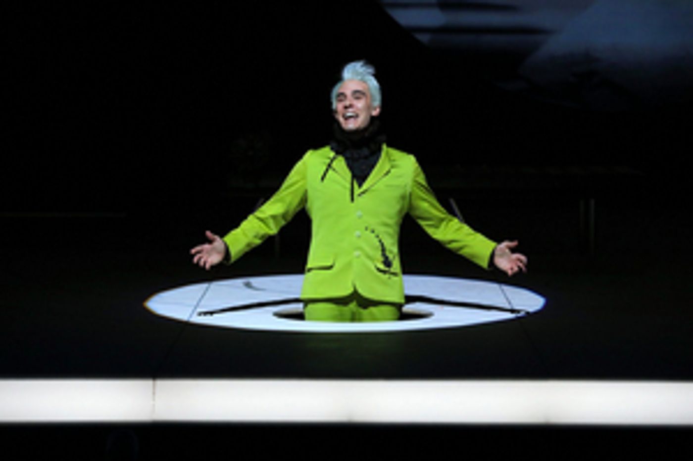 BWW Reviews: Santa Fe's Back with a MIDSUMMER Treat and a LORD-ly Mishap  Image