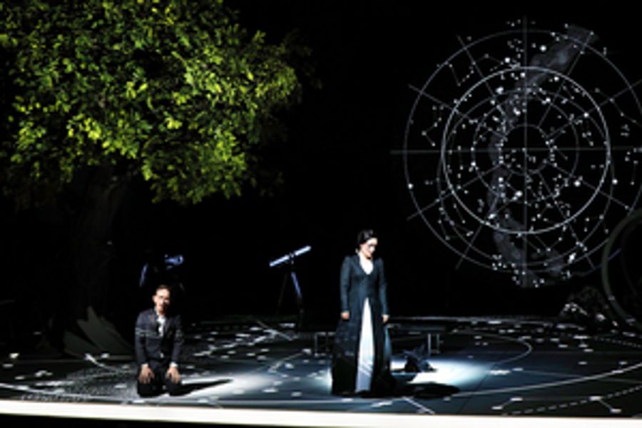 Review: A MIDSUMMER NIGHT'S DREAM Simulcast To Cars in Parking Lot Image