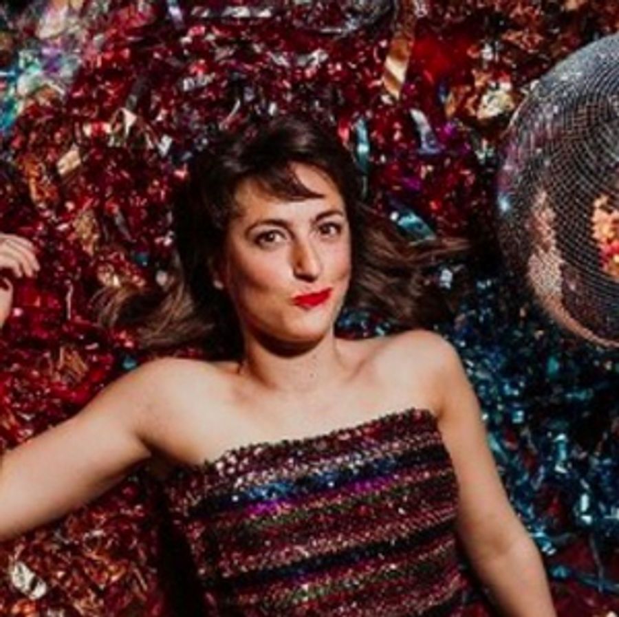 EDINBURGH 2021: Review: MISS HONEY, Assembly Showcatcher Image
