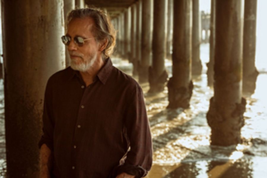 Jackson Browne's New Album Debuts at #5 on Billboard Current Album Sales  Image