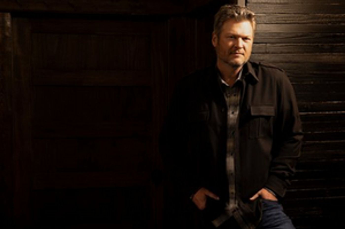 Country Superstar Blake Shelton Celebrates Local 'Hero' in North Charleston  Image