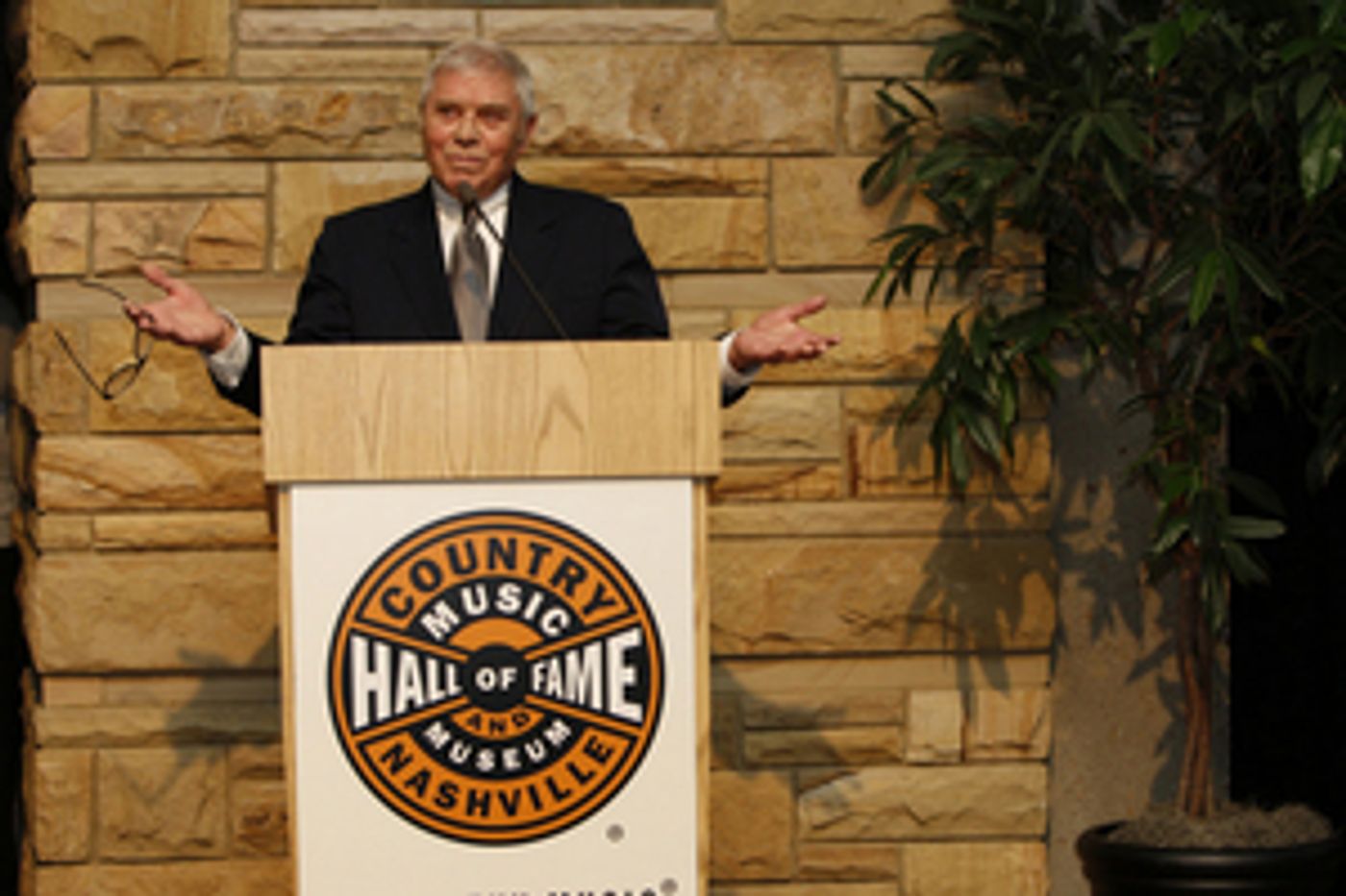 Tom T. Hall Passes Away at 85  Image
