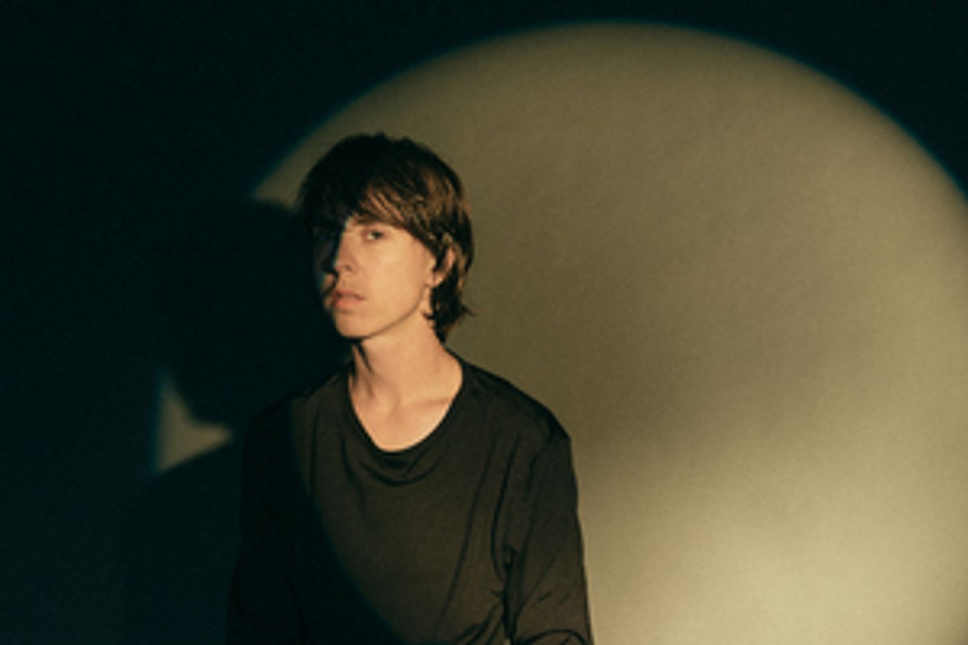 Hand Habits Share Video for New Single 'No Difference'  Image