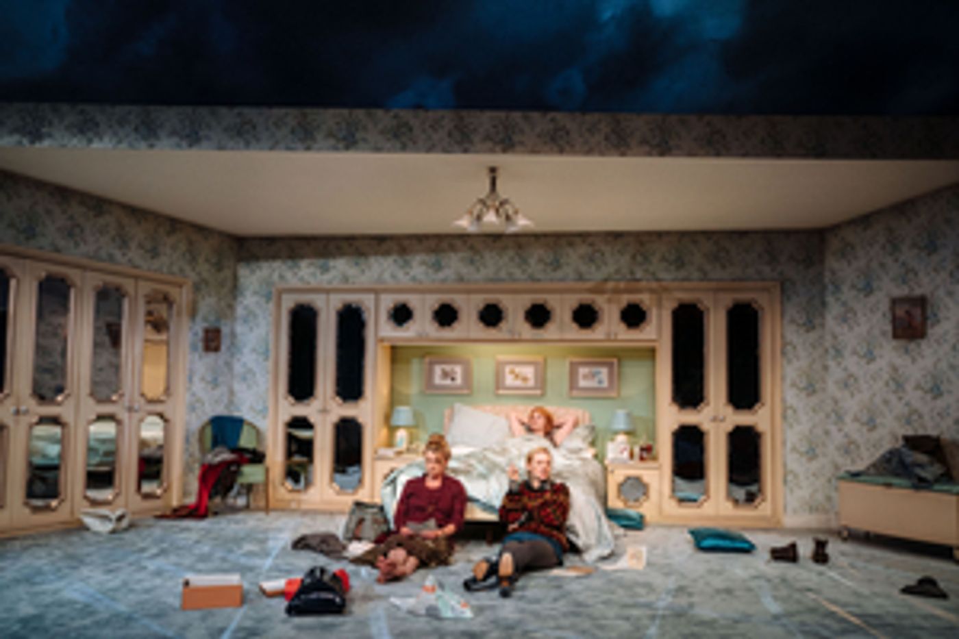 Review: THE MEMORY OF WATER, Hampstead Theatre  Image