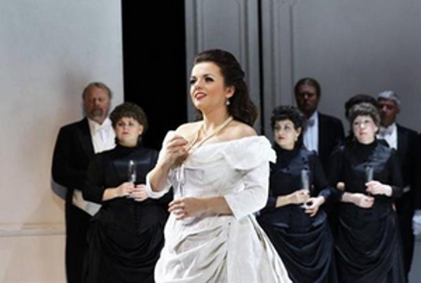 Prague State Opera Presents LA TRAVIATA This Weekend  Image