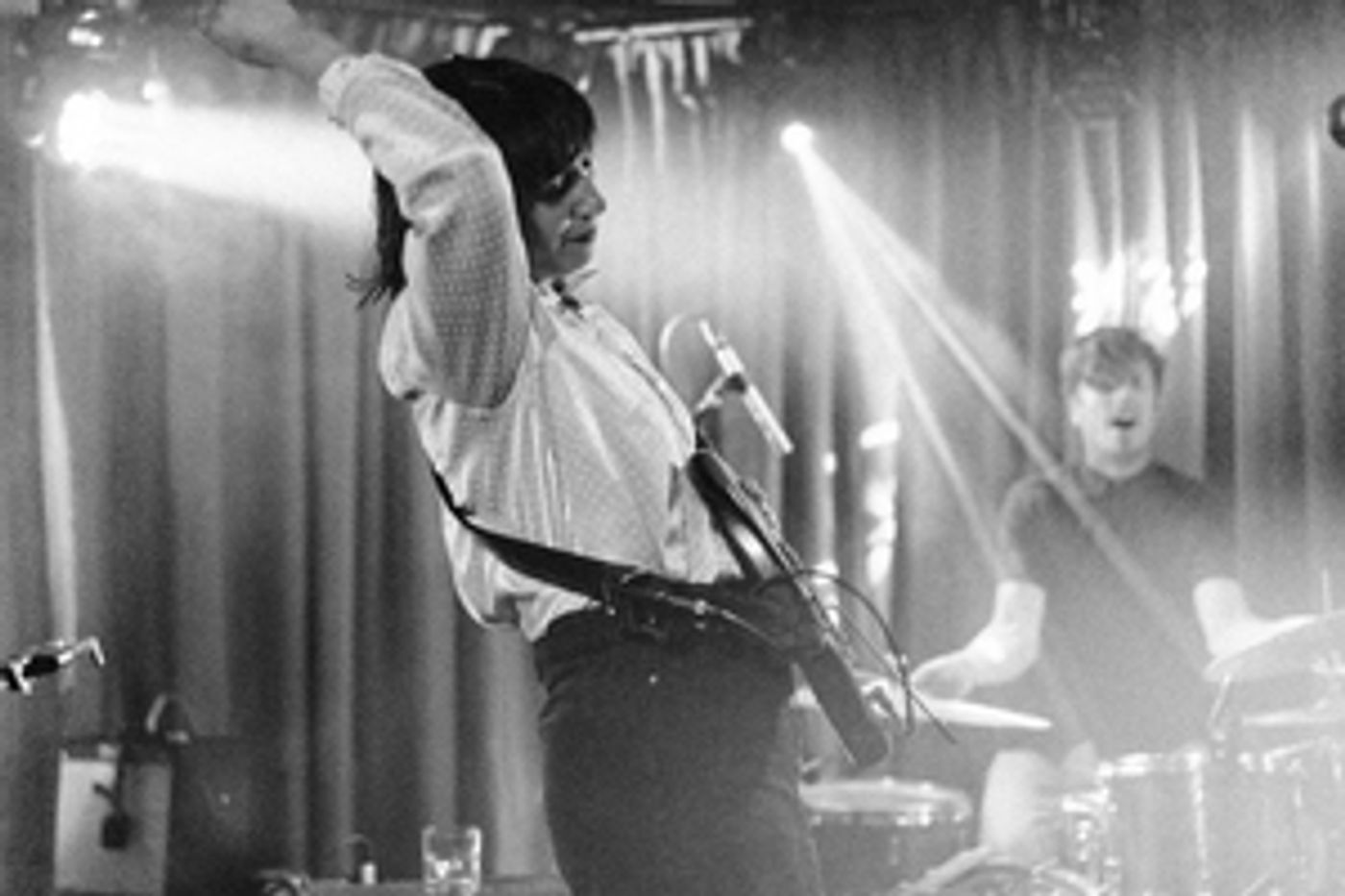 Deep Sea Diver Release New Cover of Alanis Morissette's 'One Hand in My Pocket'  Image