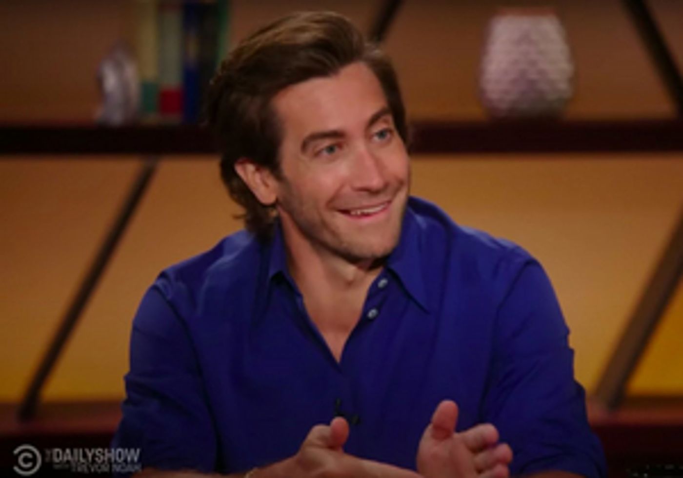 VIDEO: Jake Gyllenhaal Talks THE GUILTY and Future Roles on THE DAILY SHOW  Image
