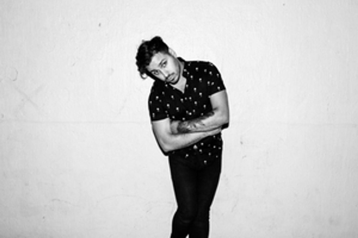 Vacances Releases New Single 'Love Collapse'  Image