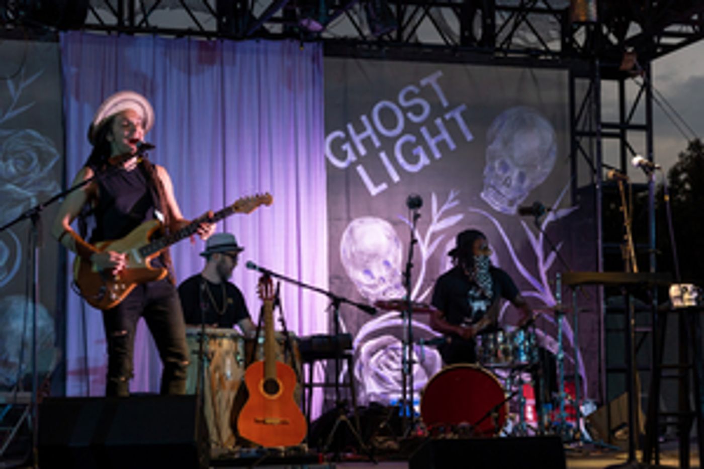 Review: GHOST LIGHT at KCRep  Image