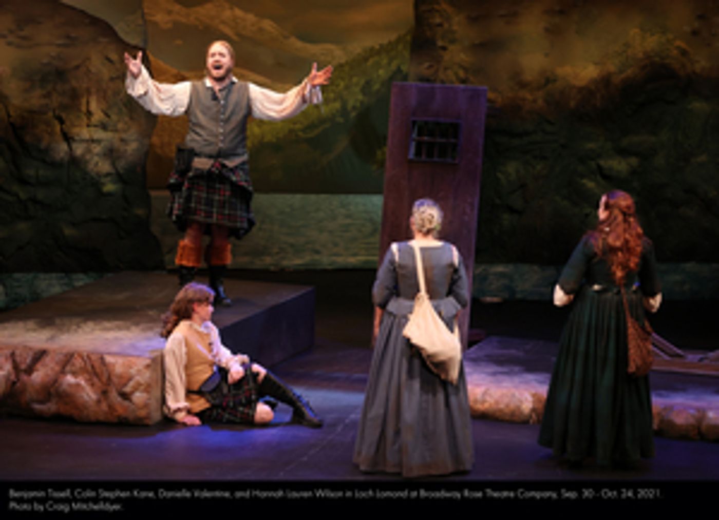 Review: LOCH LOMOND at Broadway Rose  Image