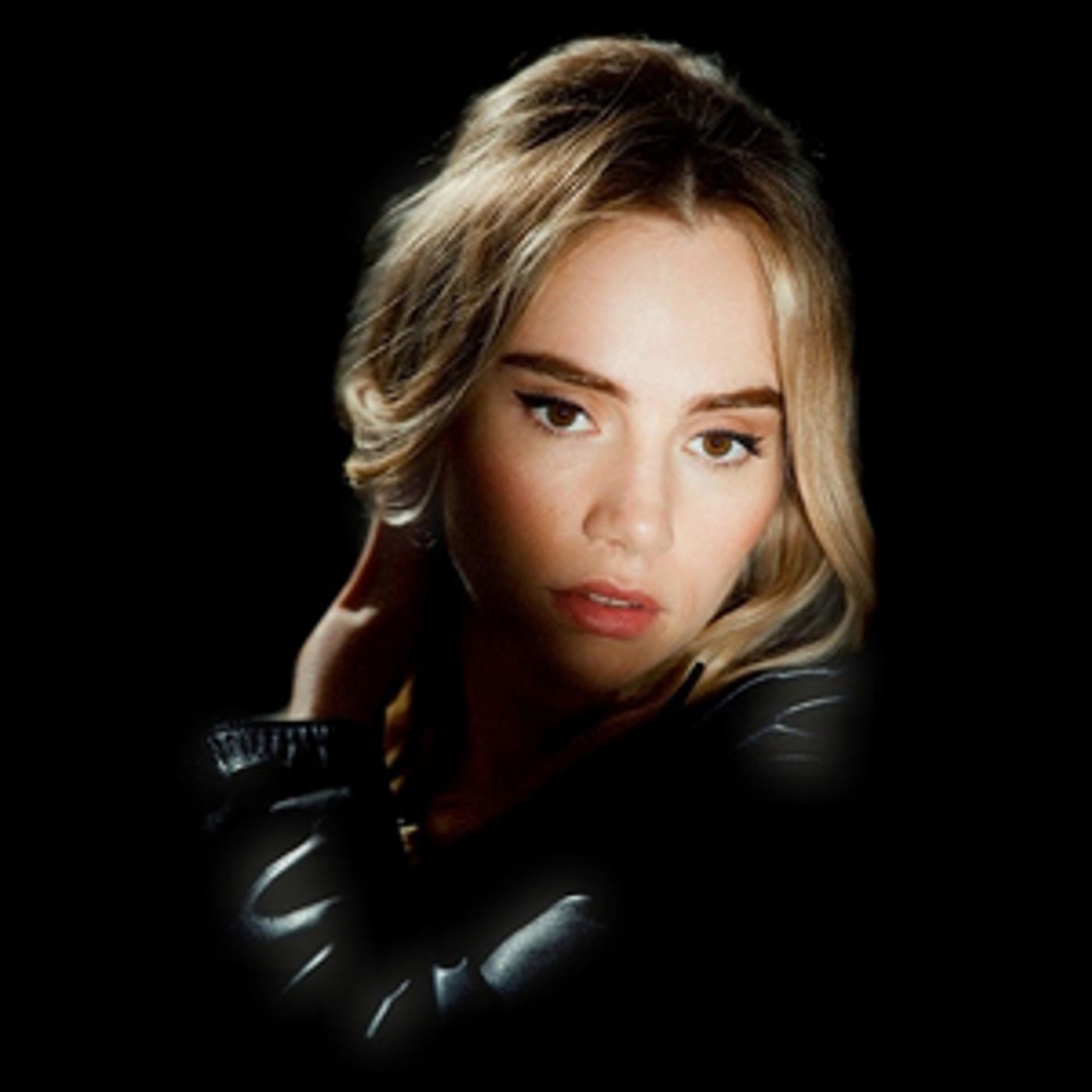 Suki Waterhouse Debuts New Single 'Moves'; Listen to the New Album Suki Waterhouse Debuts New Single 'Moves'; Listen to the New Album Image