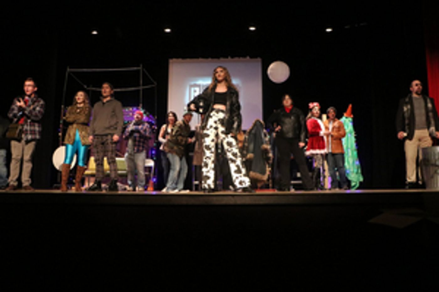 Review: RENT at The Collins Theatre Rocks Out Through Their Seasons of Love  Image
