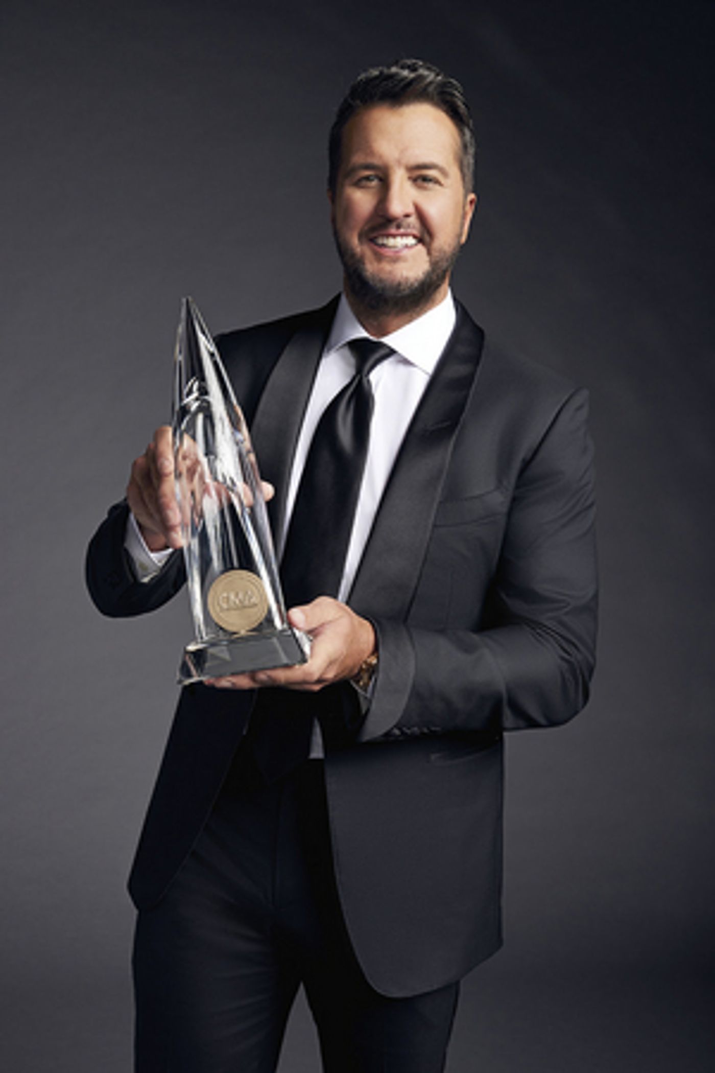 Luke Bryan To Host THE 55th ANNUAL CMA AWARDS  Image