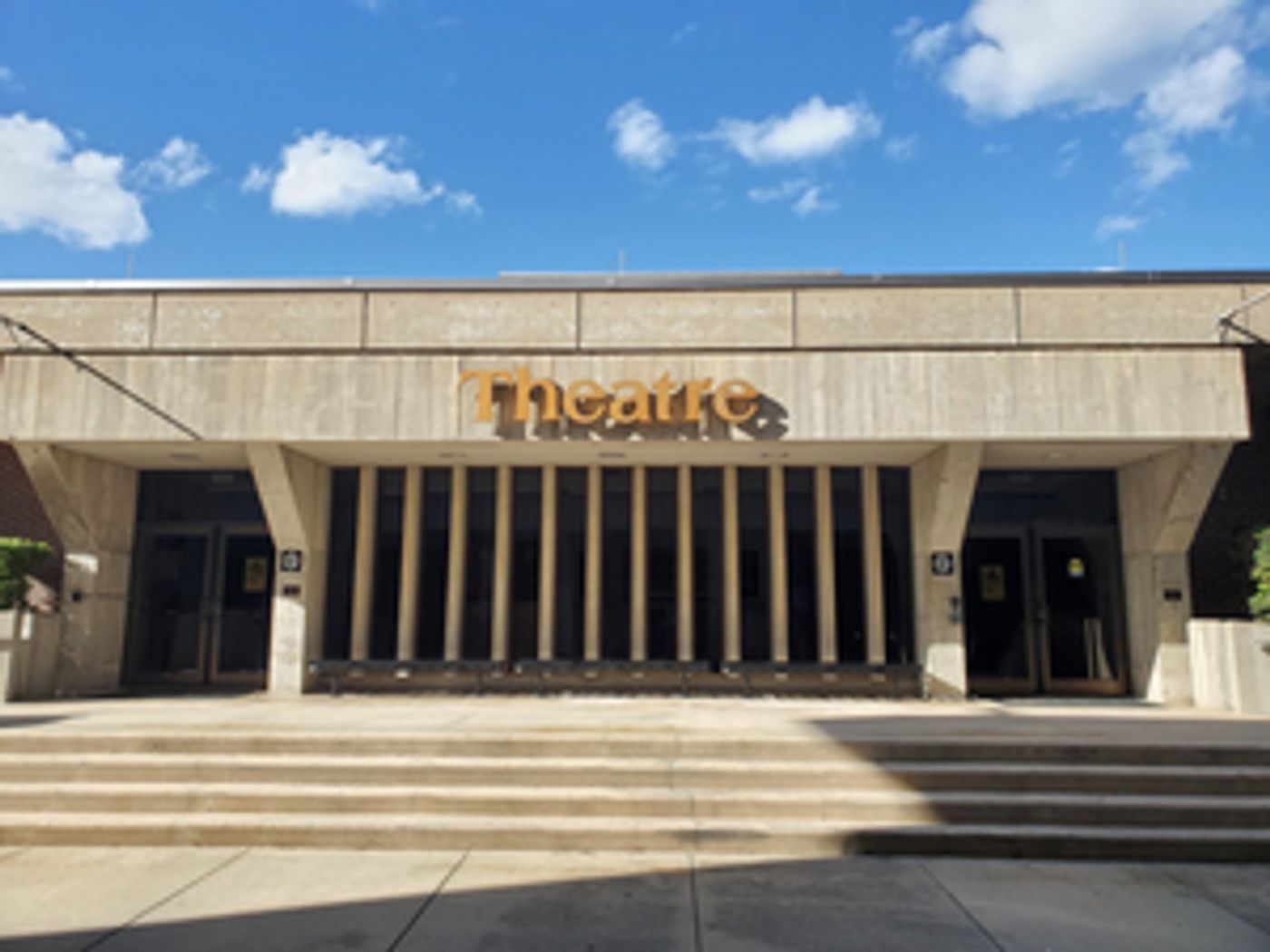 Student Blog: Staying Involved in Theatre (for Non-Theatre Majors)  Image