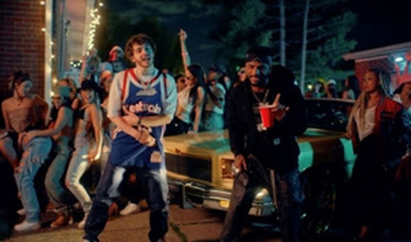 VIDEO: Wach Jack Harlow & Bryson Tiller in the 'Luv is Dro' Music Video VIDEO: Wach Jack Harlow & Bryson Tiller in the 'Luv is Dro' Music Video Image