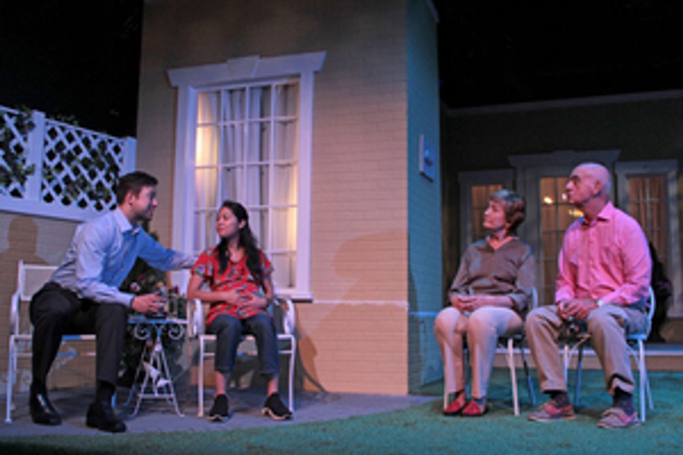 Review: NATIVE GARDENS at Hampton Theatre Company  Image