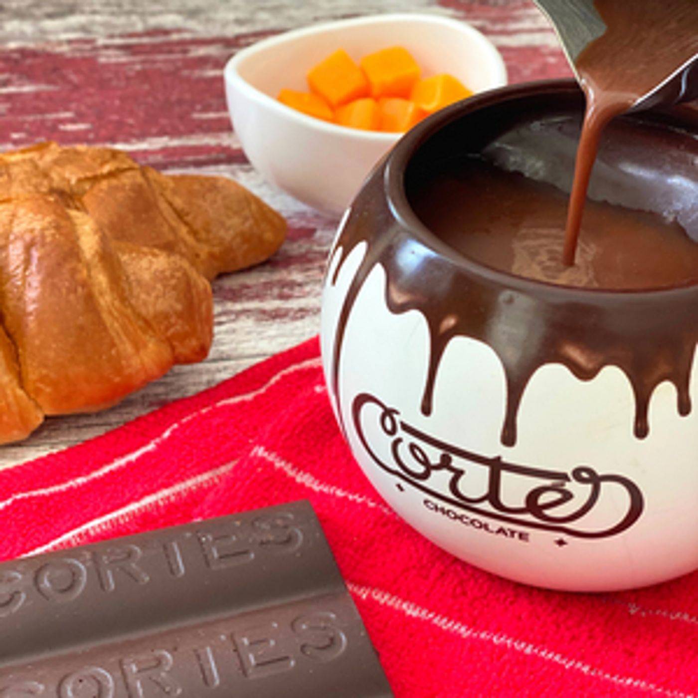 Chocolate Cortés Joins Forces with La Borinqueña to Promote Arts & Education with Limited Edition Hot Chocolate Bars  Image