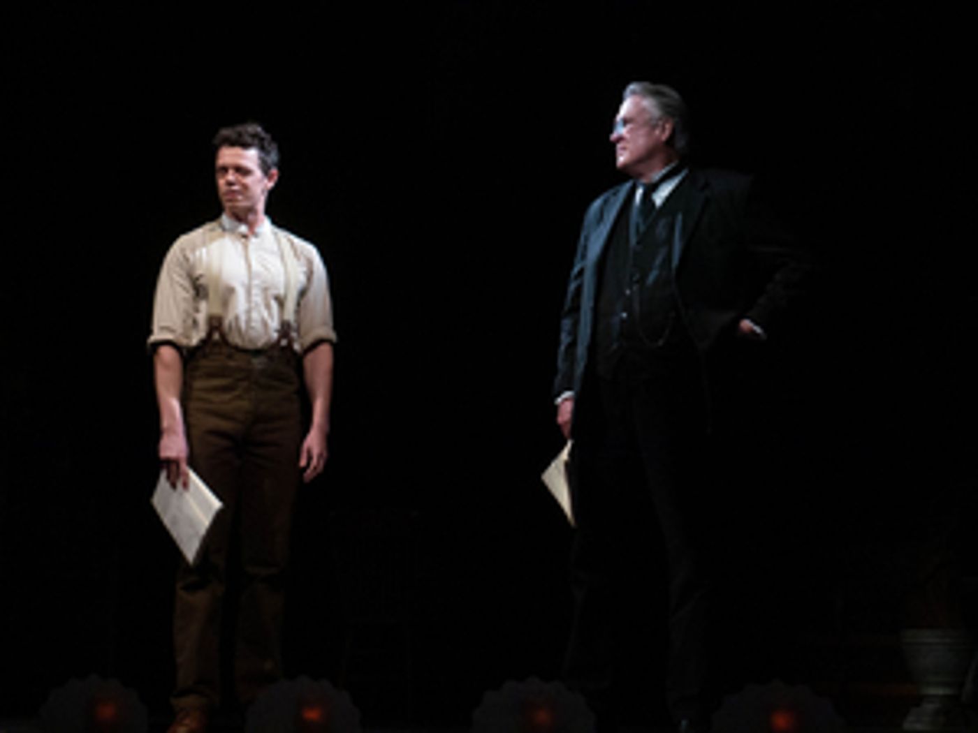 Review: THE WOMAN IN BLACK at Florida Repertory Theatre is Superbly Spooky  Image