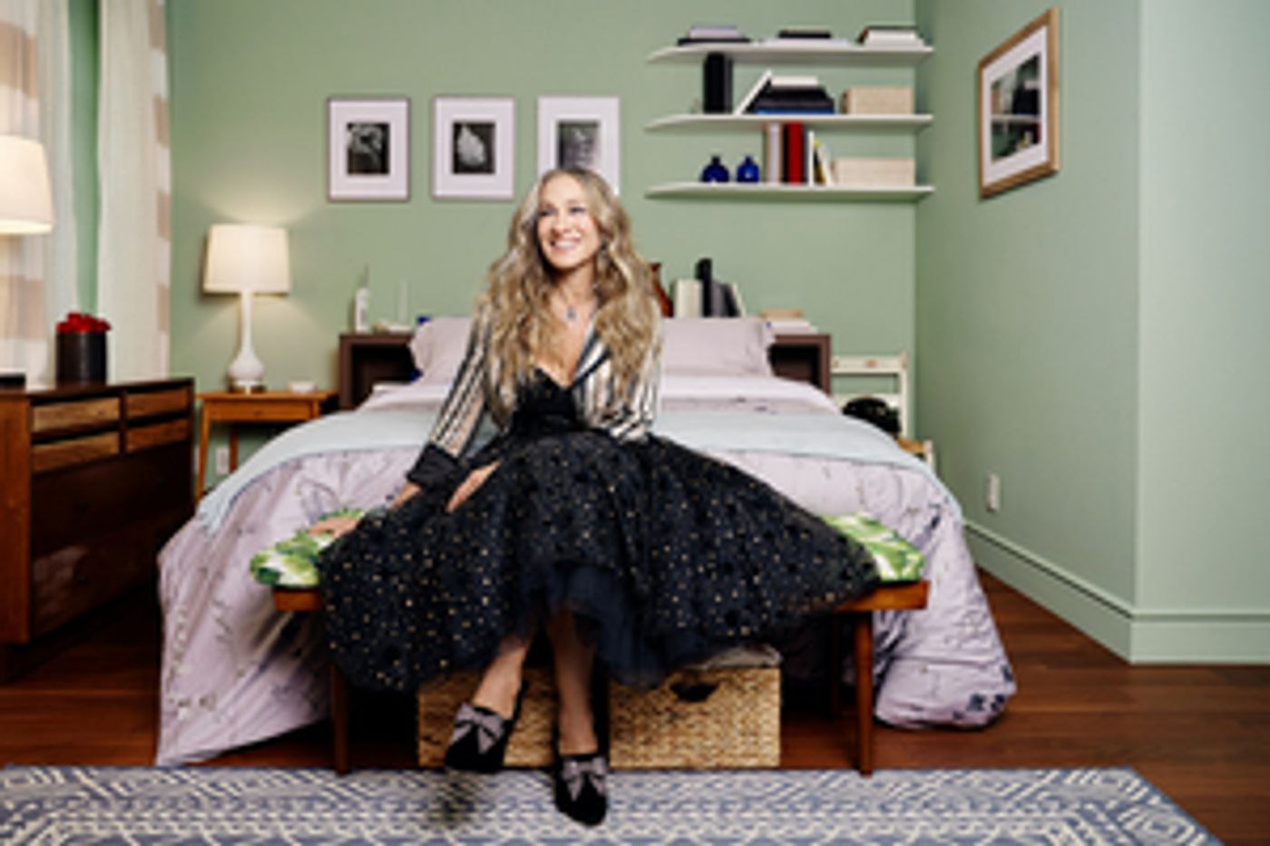 Sarah Jessica Parker Hosts Carrie Bradshaw's Apartment (and Closet) on Airbnb Sarah Jessica Parker Hosts Carrie Bradshaw's Apartment (and Closet) on Airbnb Image