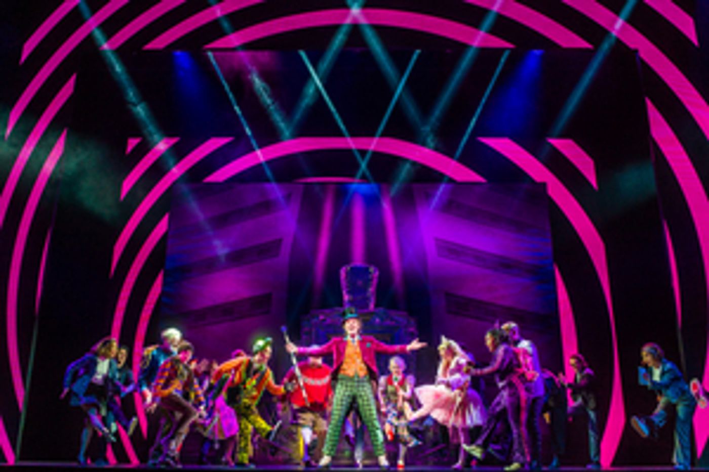 Review: CHARLIE AND THE CHOCOLATE FACTORY at Crown Theatre  Image