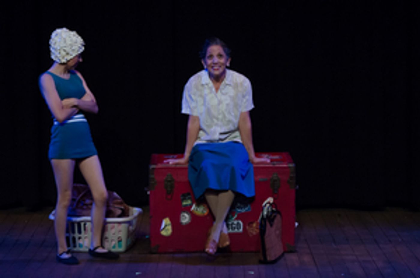 Review: Mildred's Umbrella Presents the Regional Premiere of EL HURACAN  Image