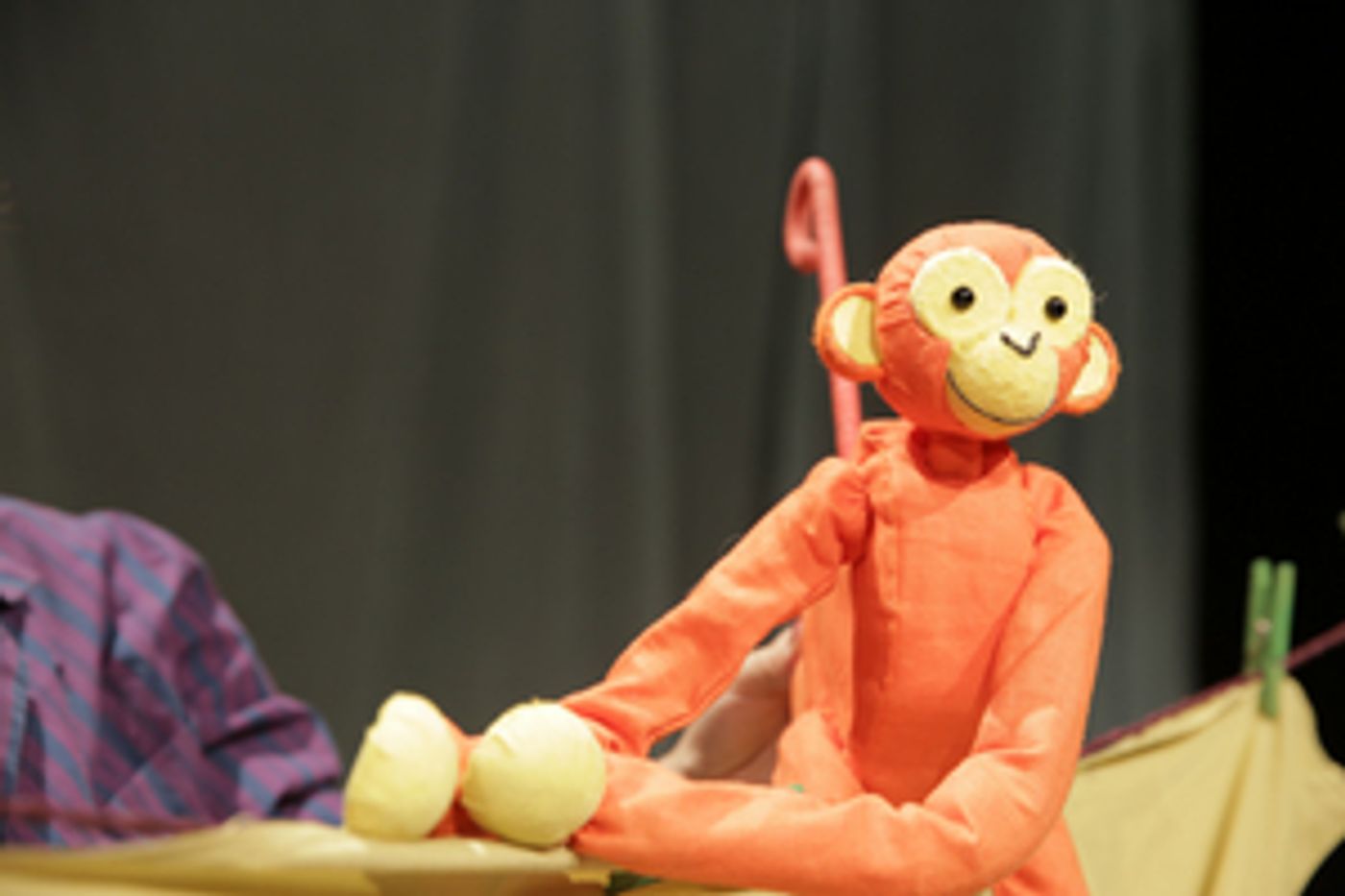 FIVE LITTLE CHRISTMAS MONKEYS Will Be Performed at Park Theatre Next Month  Image