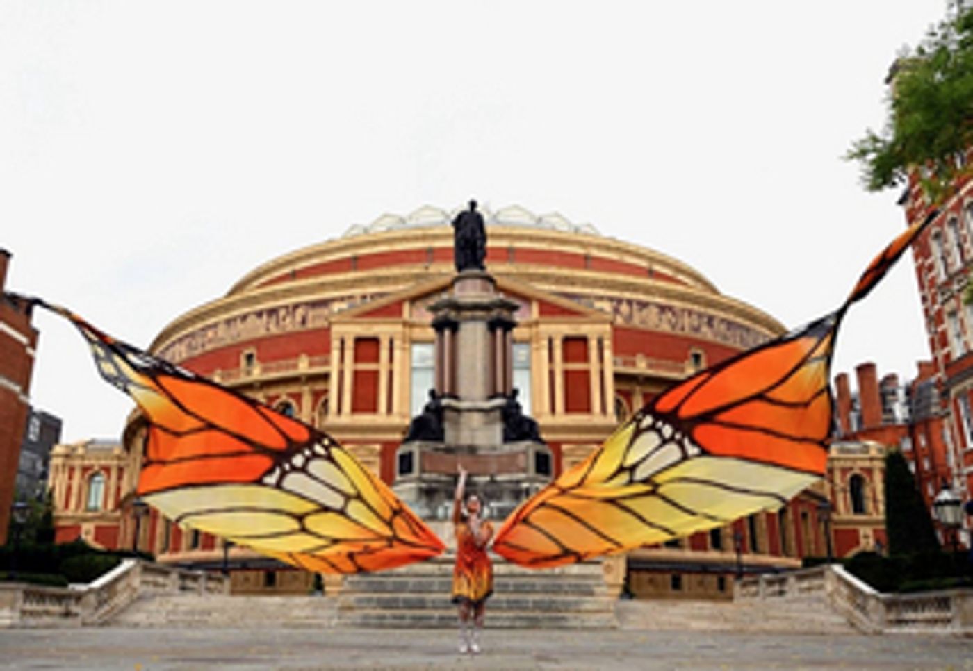 Cirque du Soleil Adds Two Final Weeks of LUZIA At Royal Albert Hall  Image