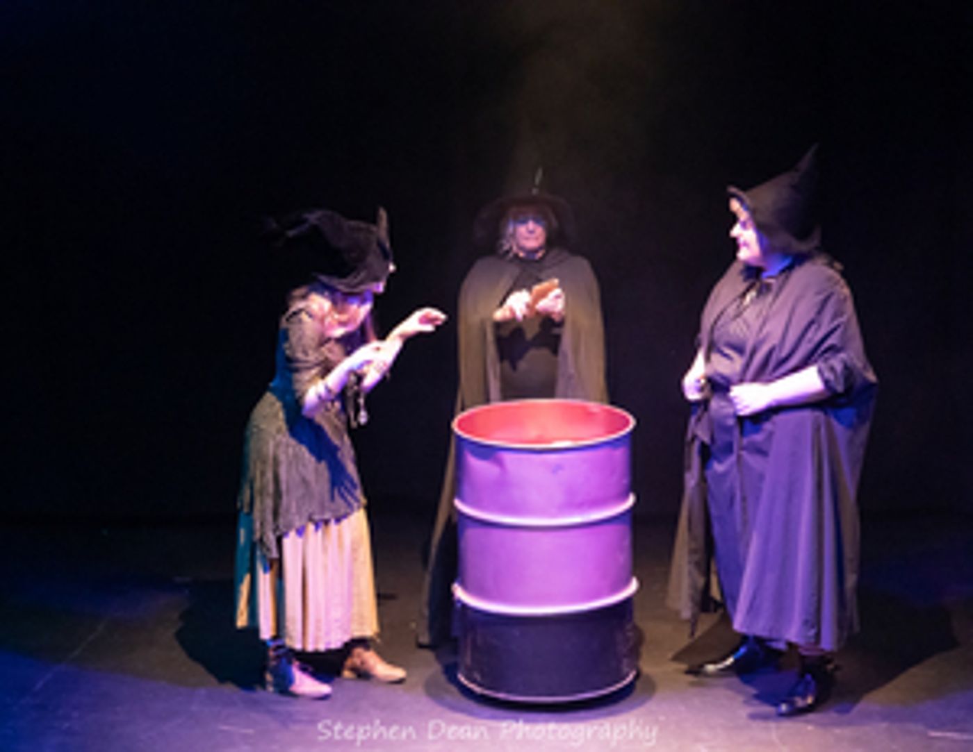Review: WYRD SISTERS at Bakehouse Theatre  Image