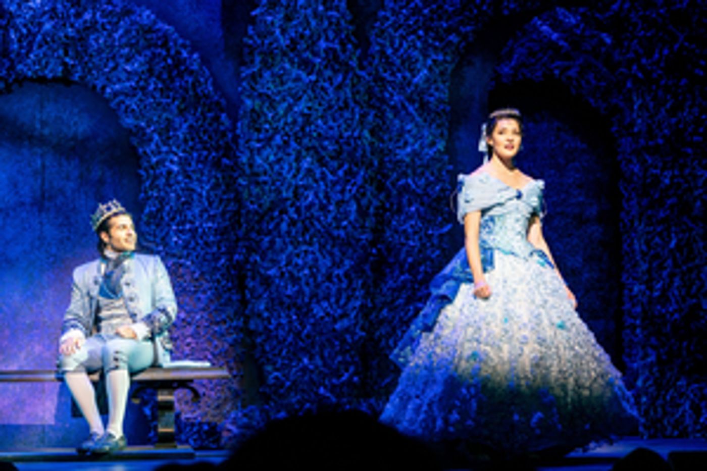 Review: CINDERELLA at Fulton Theatre  Image