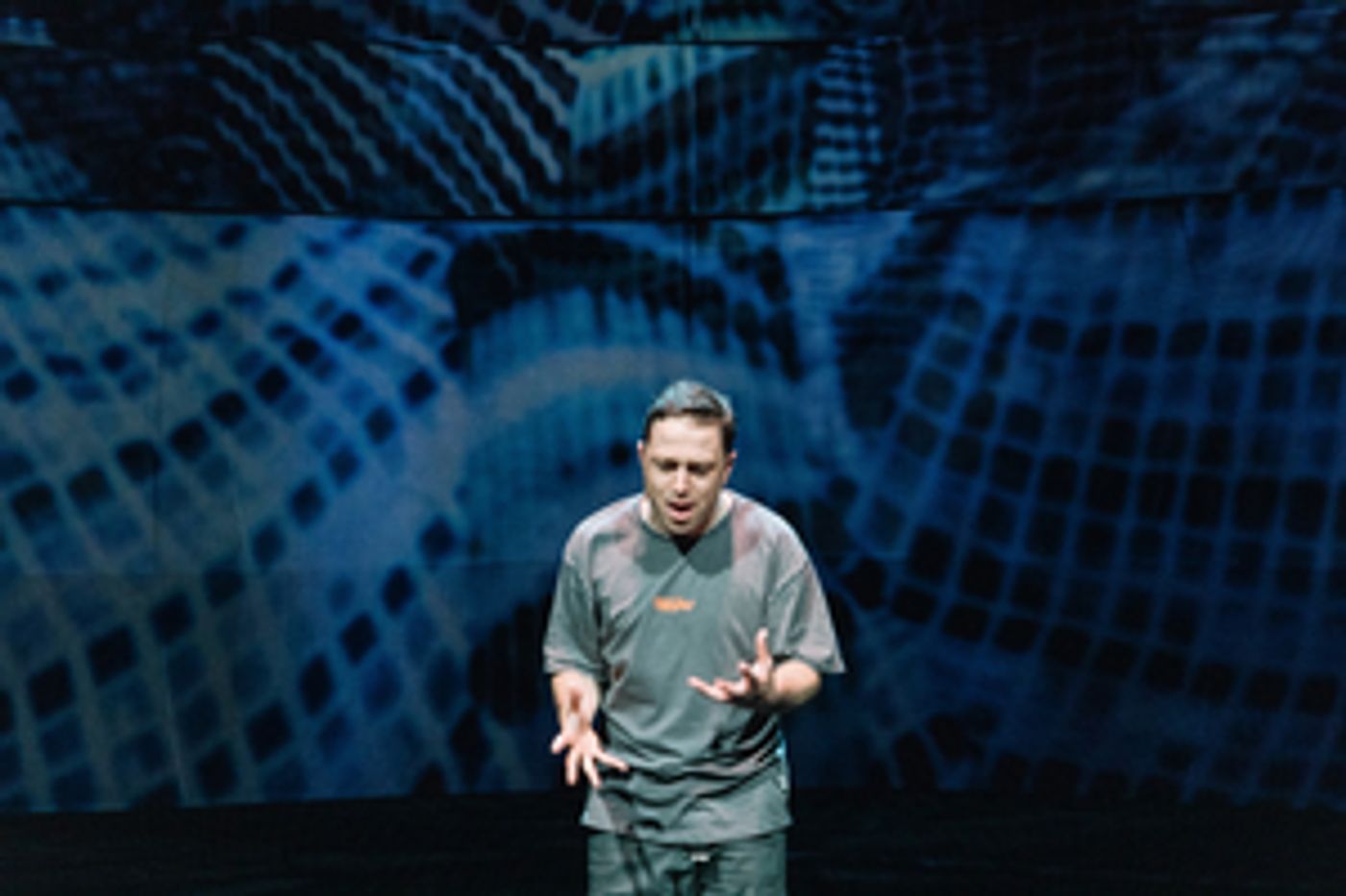 Review: HOW NOT TO MAKE IT IN AMERICA at Space Theatre, Adelaide Festival Centre  Image