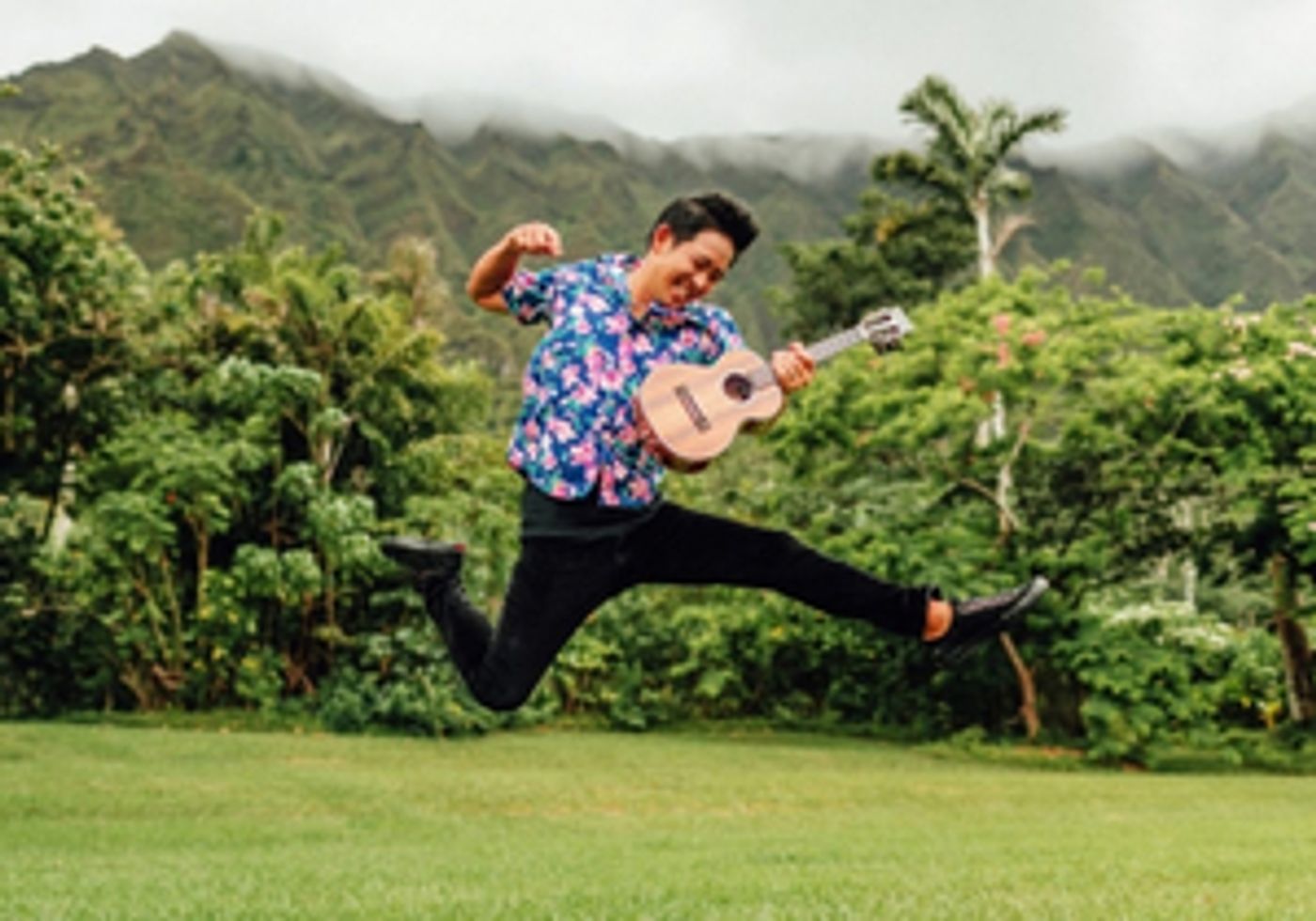 JAKE SHIMABUKURO – CHRISTMAS IN HAWAII Comes to Red Bluff State Theatre Next Week  Image