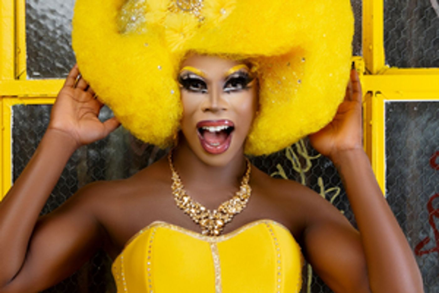 Honey Davenport Announces New EP LOVE IS GOD, Title Track Available Now  Image