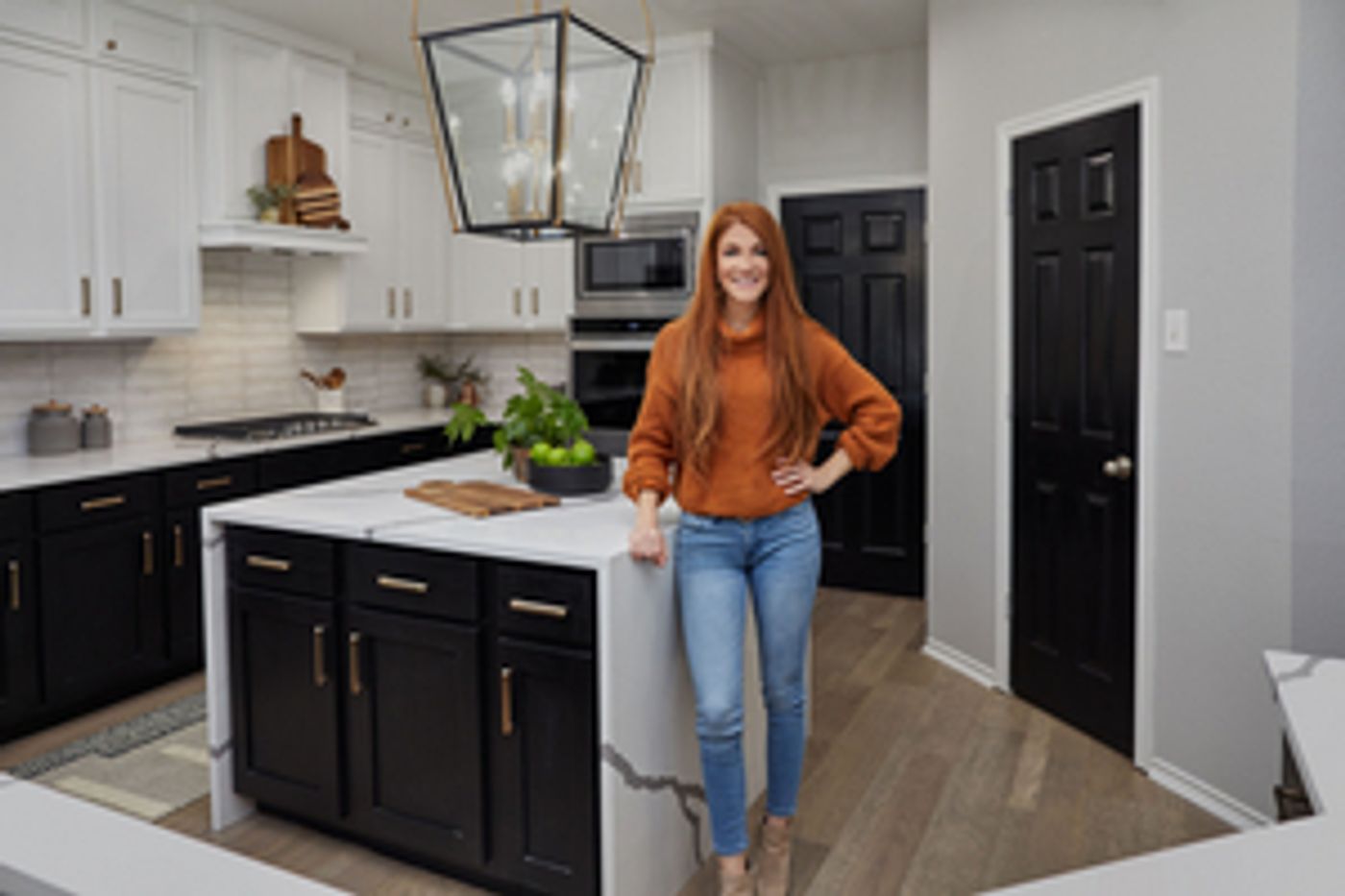 HGTV Picks Up NO DEMO RENO Starring Influencer Jennifer Todryk HGTV Picks Up NO DEMO RENO Starring Influencer Jennifer Todryk Image