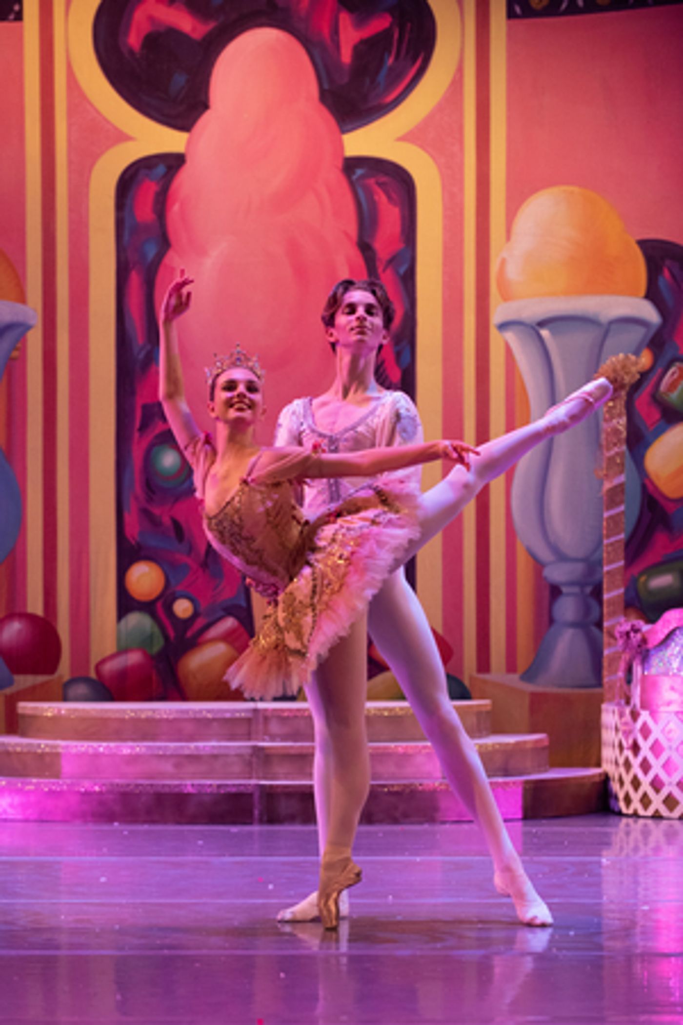 Paris Ballet to Present Two Free Outdoor Performances of THE NUTCRACKER Paris Ballet to Present Two Free Outdoor Performances of THE NUTCRACKER Image