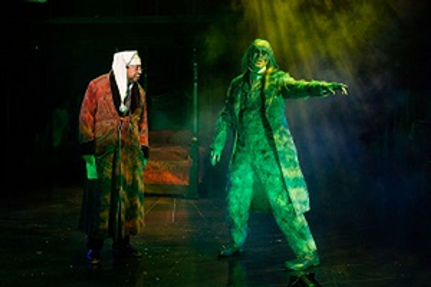 Review: A CHRISTMAS CAROL Returns to The Alley Theatre!  Image